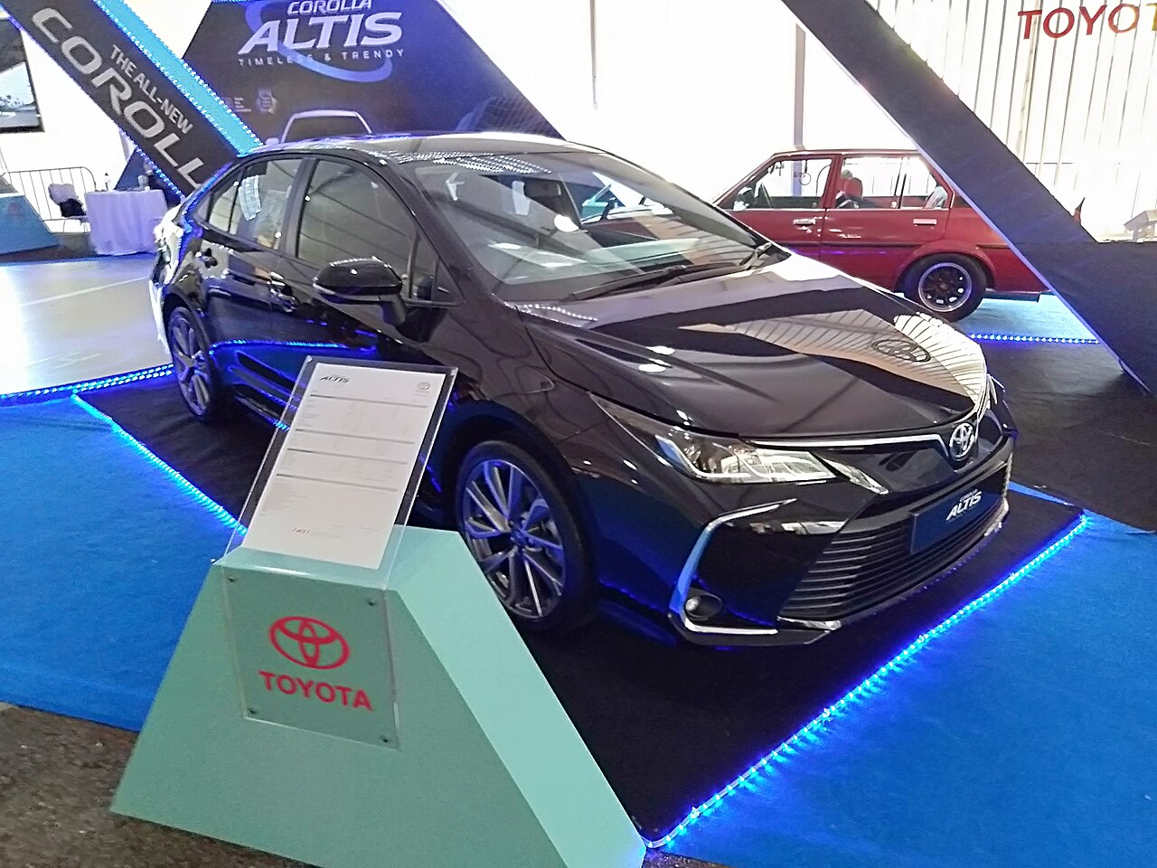 Toyota Corolla Altis Hybrid 1.8 2023